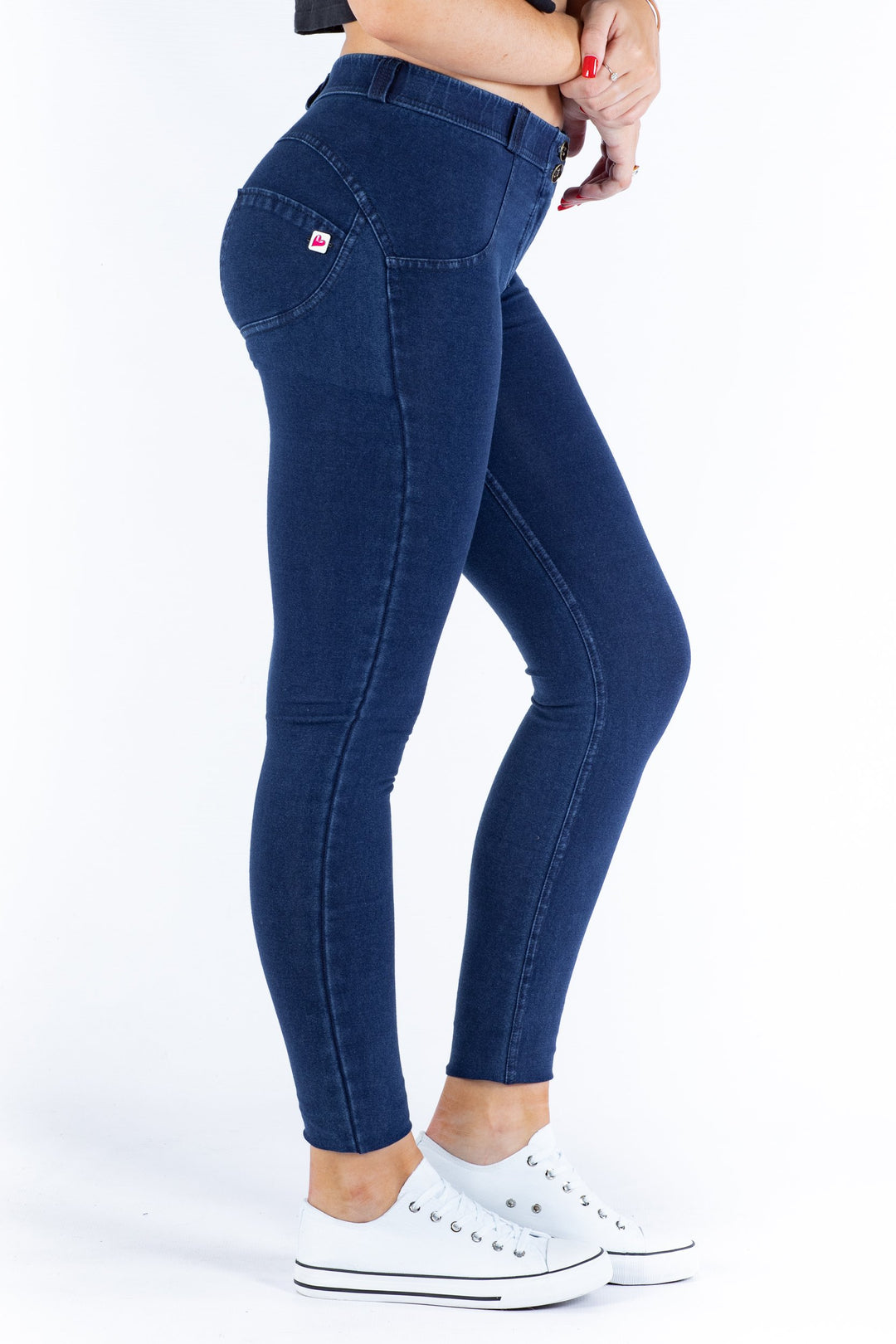 aos-init aos-animate