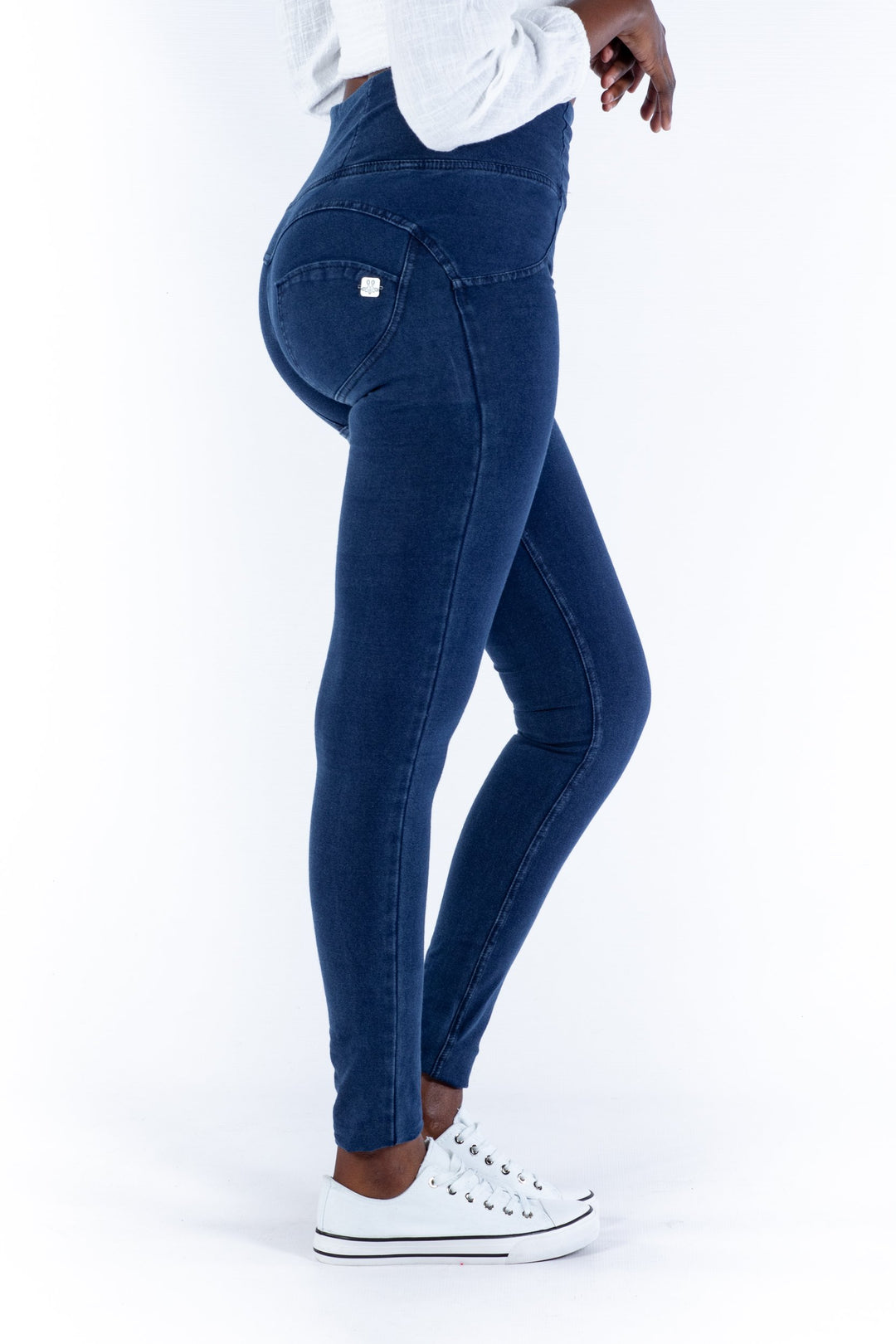 aos-init aos-animate