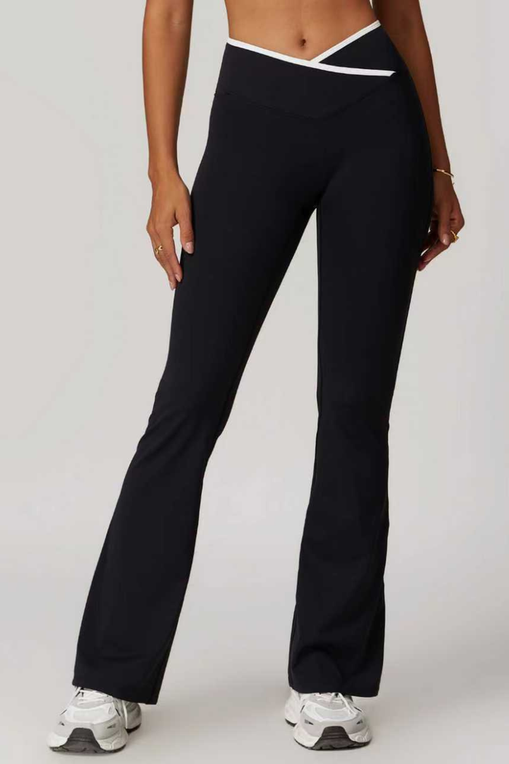 Gym Bunny Sleekline flare leggings- Blackaos-init aos-animate