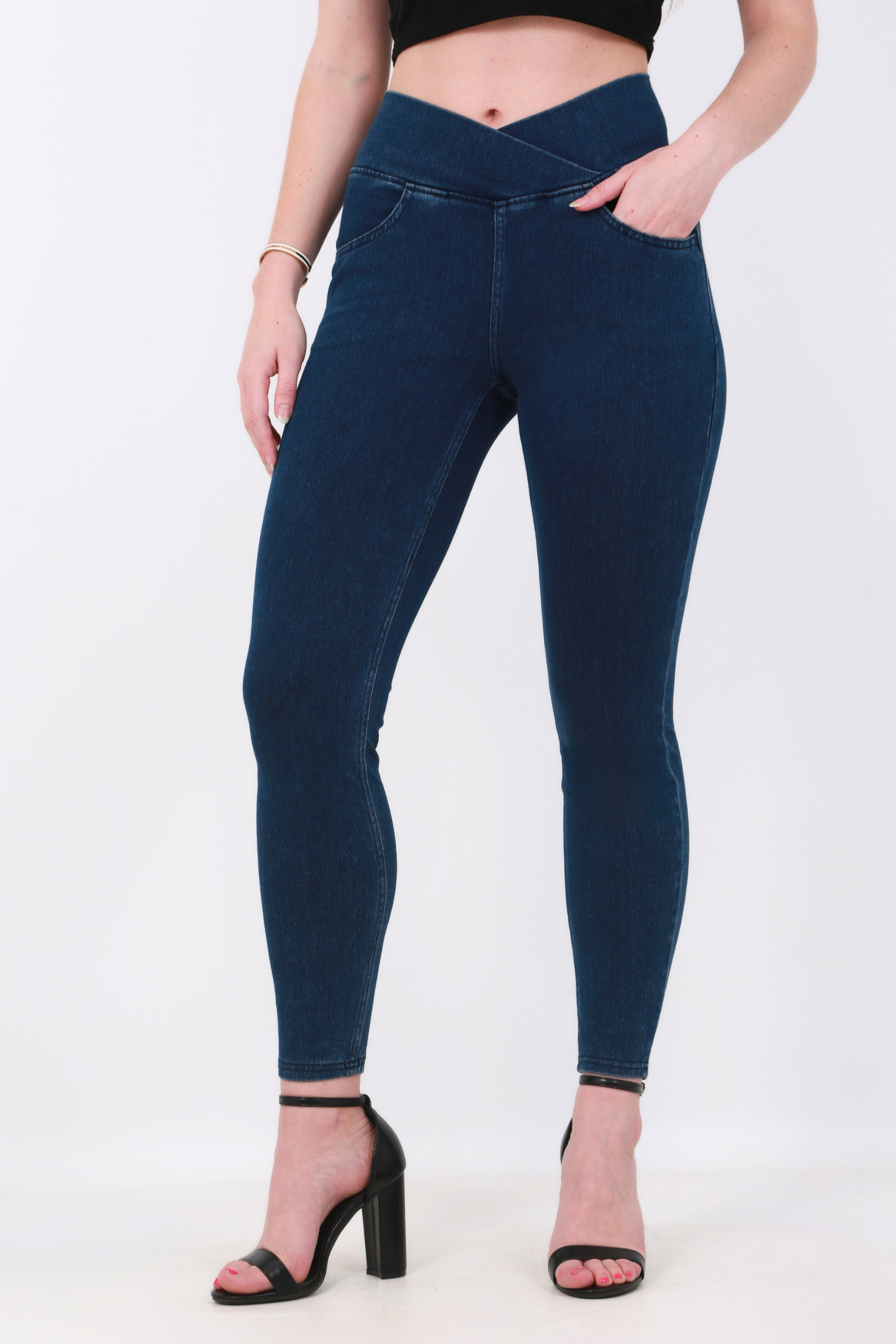 Snugz Perfect Pantsaos-init aos-animate