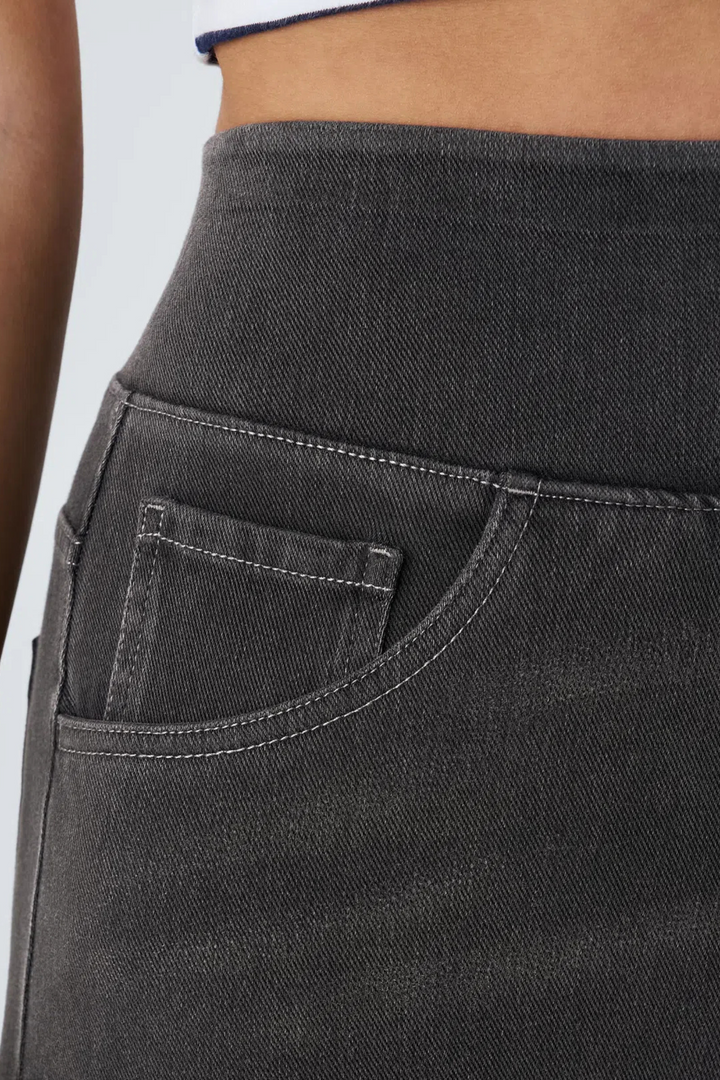 Snugz Flow Pants – High-Waisted wide leg super stretch soft -Black washaos-init aos-animate