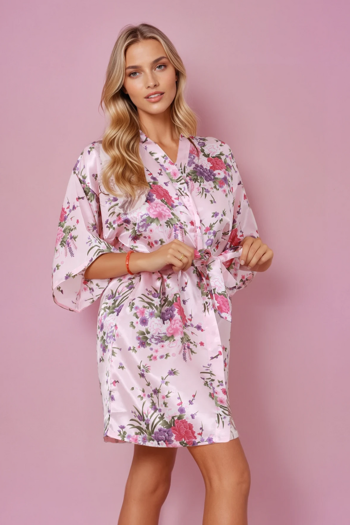 Satin Moments Robe- Pink floralaos-init aos-animate