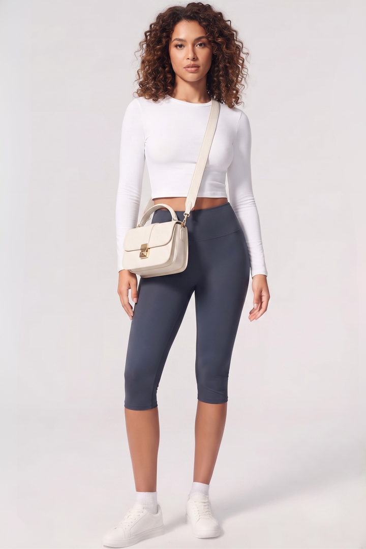 Gym Bunny Smooth capri leggings-Steel Blueaos-init aos-animate