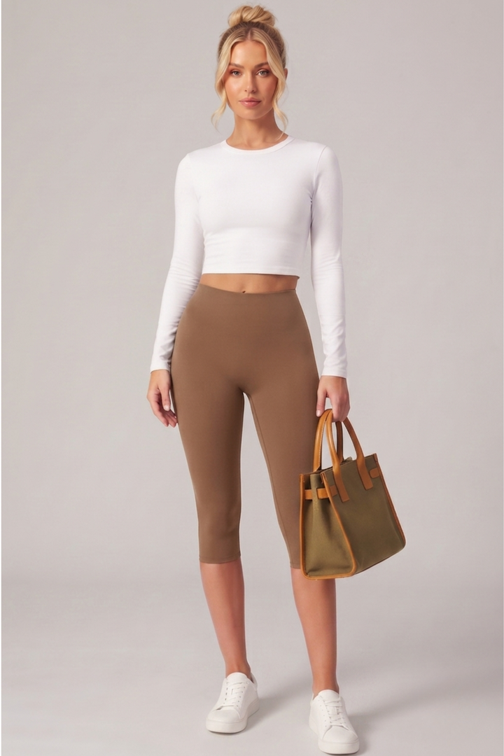 Gym Bunny Smooth capri leggings- Brownaos-init aos-animate