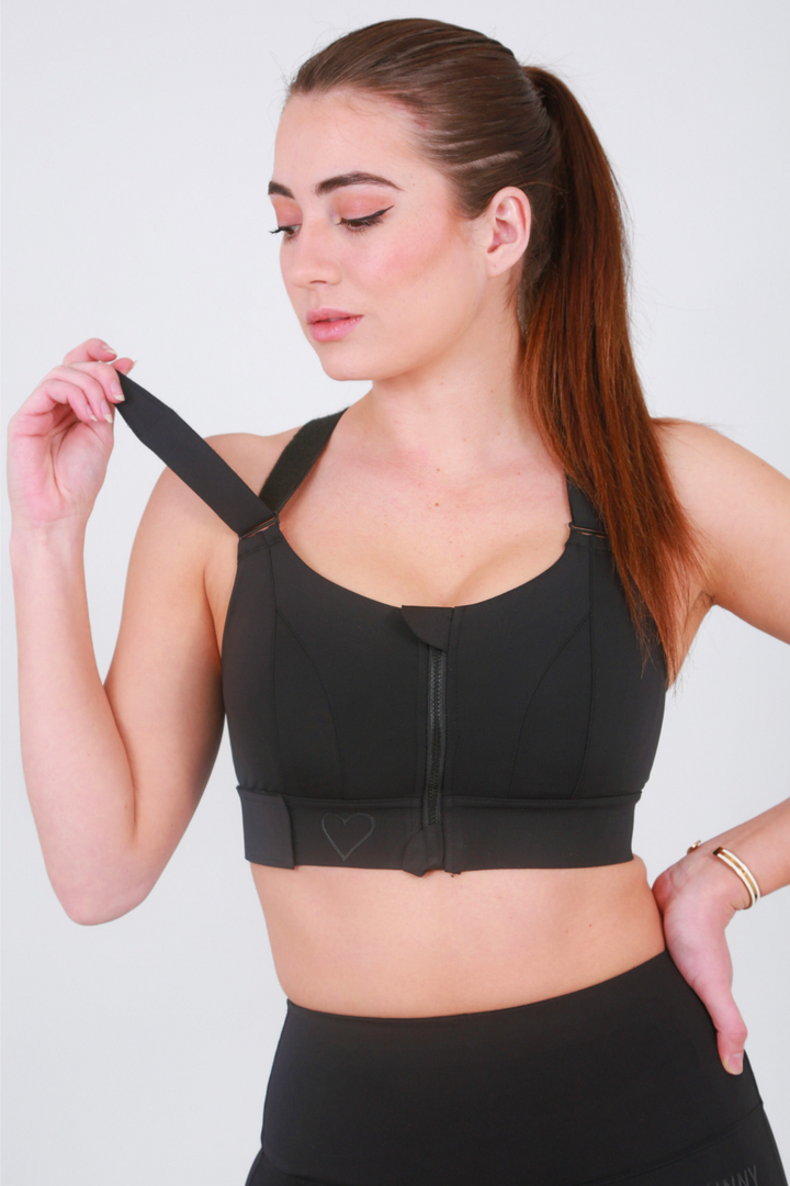 Gym Bunny FlexiFit adjustable sports bra- Blackaos-init aos-animate