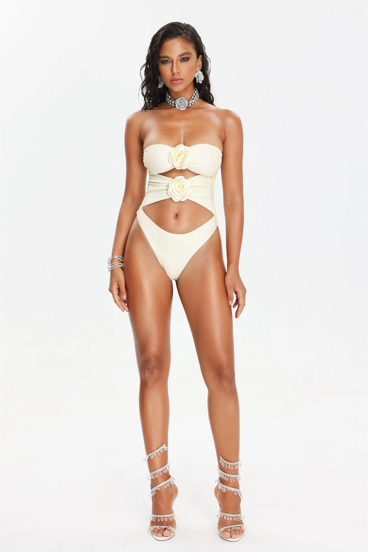 Zaria flower cut out swimsuit-Miss Molly brandaos-init aos-animate