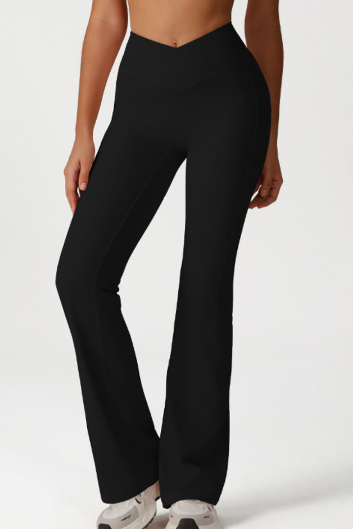 Gym Bunny Pocket-Perfect Flare leggings- Blackaos-init aos-animate