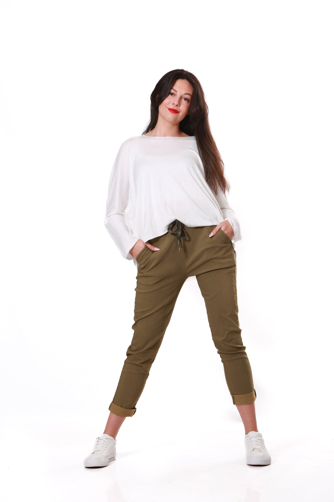 Made in Italy Magic Pants- Oliveaos-init aos-animate