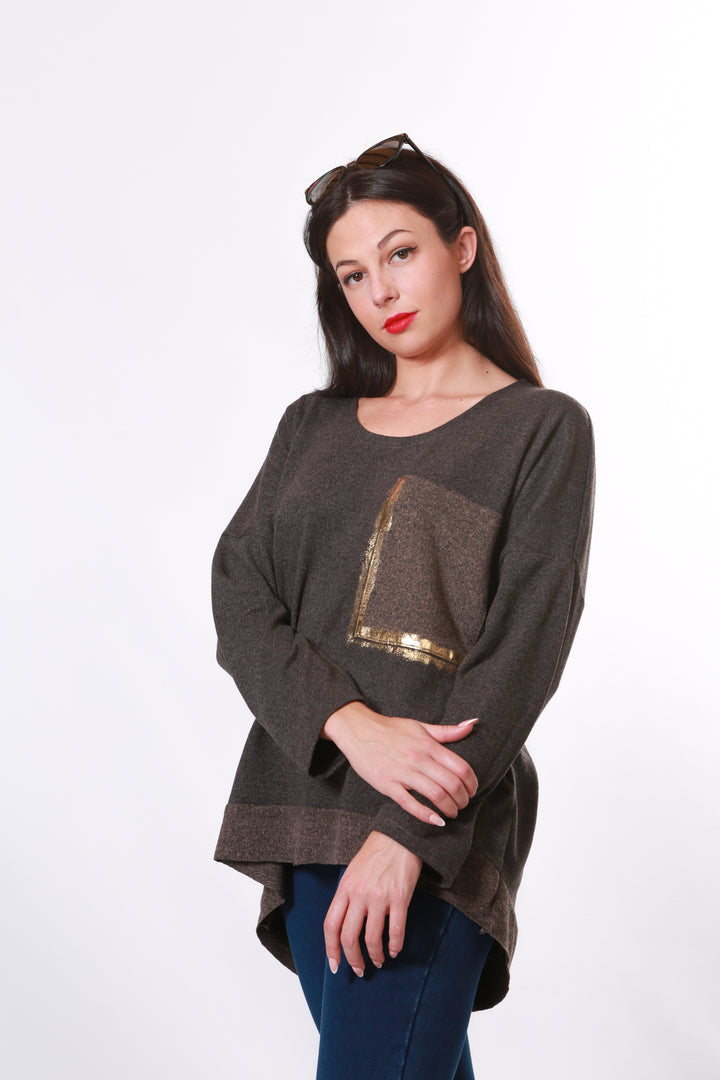Made in Italy V neck knit with gold embellishment - Brownaos-init aos-animate
